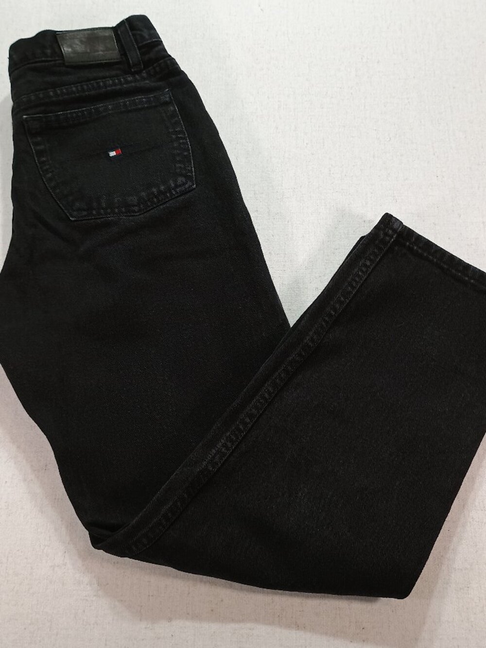Tommy Hilfiger Black Denim Jeans Size 28 Straight Leg Mid Rise 90s Grunge